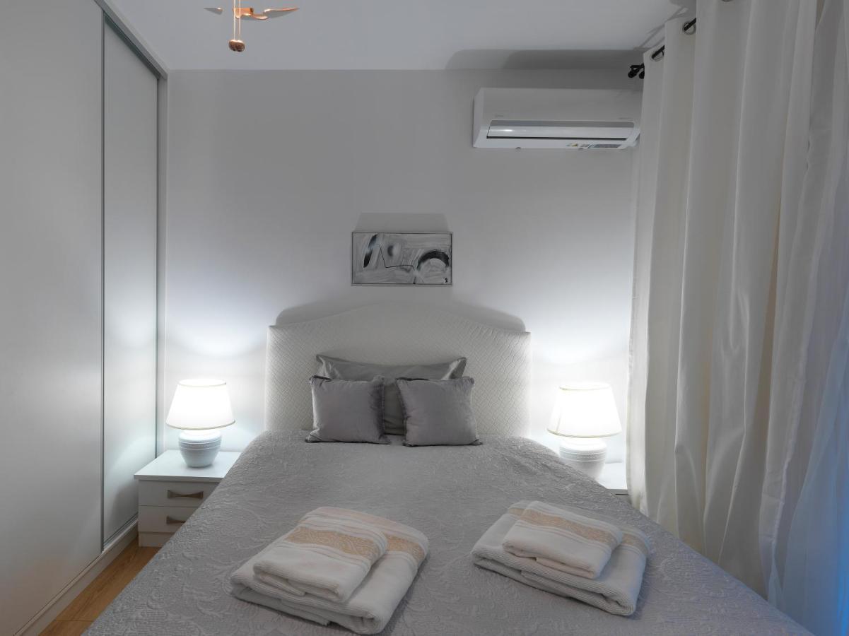Elegant Apartment In Glyfada Atenas Exterior foto