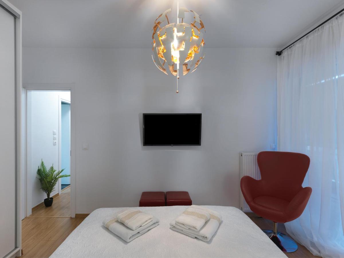 Elegant Apartment In Glyfada Atenas Exterior foto