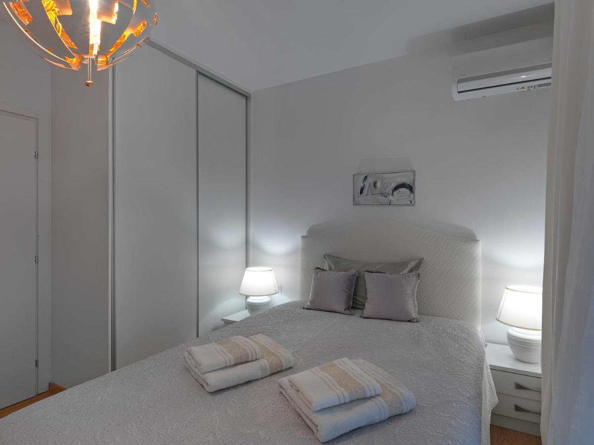 Elegant Apartment In Glyfada Atenas Exterior foto