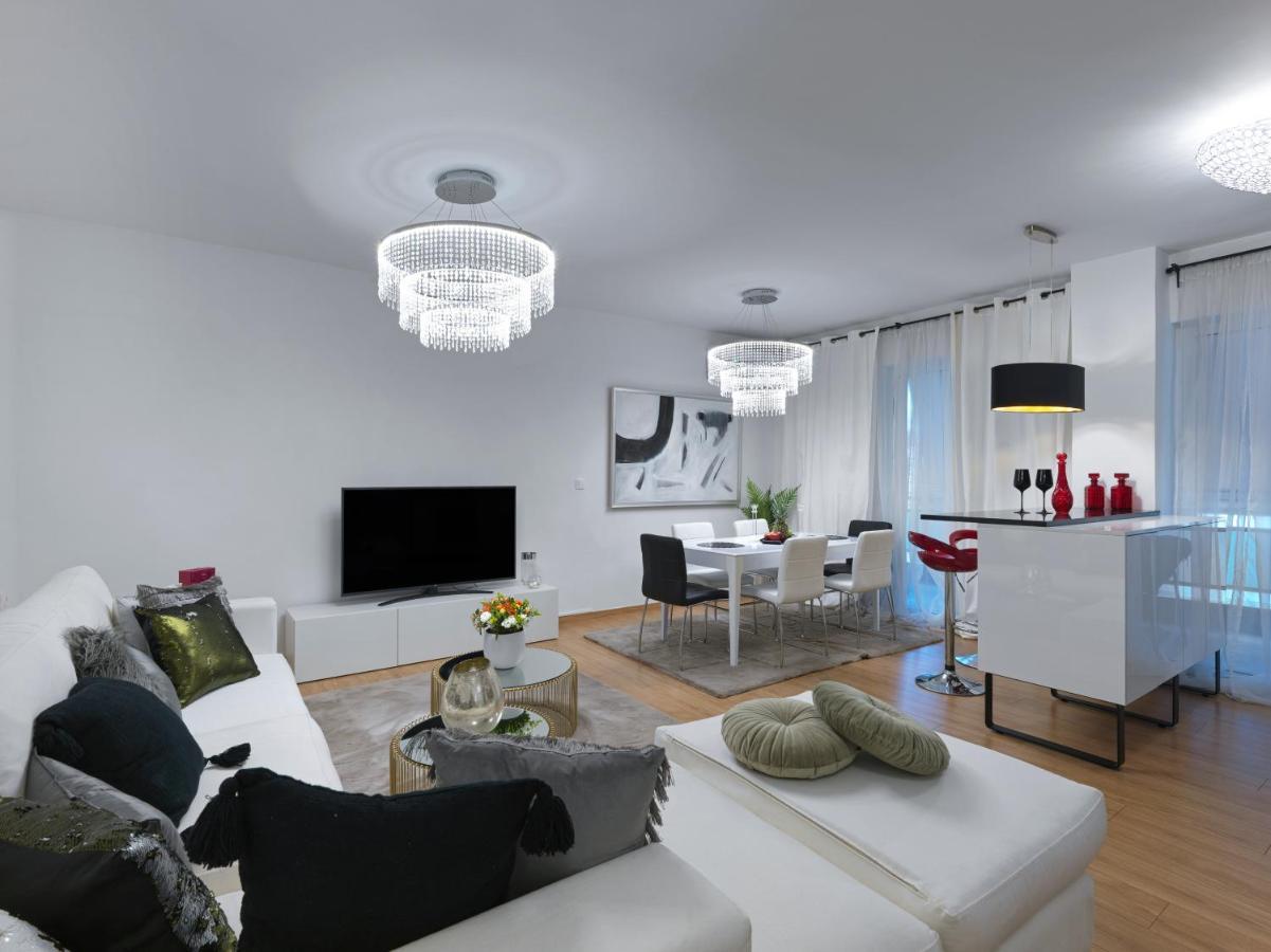 Elegant Apartment In Glyfada Atenas Exterior foto